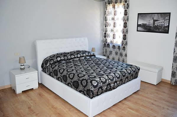 Suite In Venice Ai Carmini Екстер'єр фото