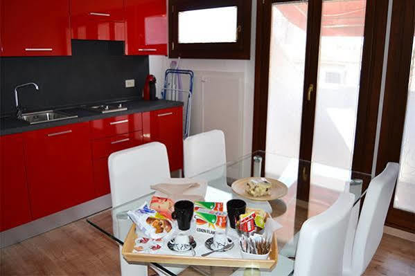 Suite In Venice Ai Carmini Екстер'єр фото